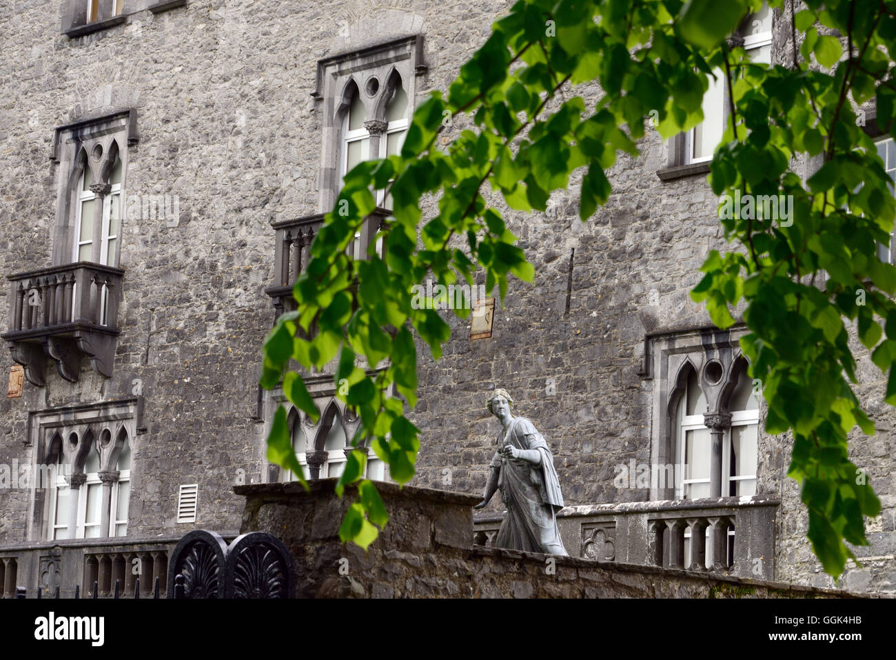 Kilkenny castle hi-res stock photography and images - Alamy