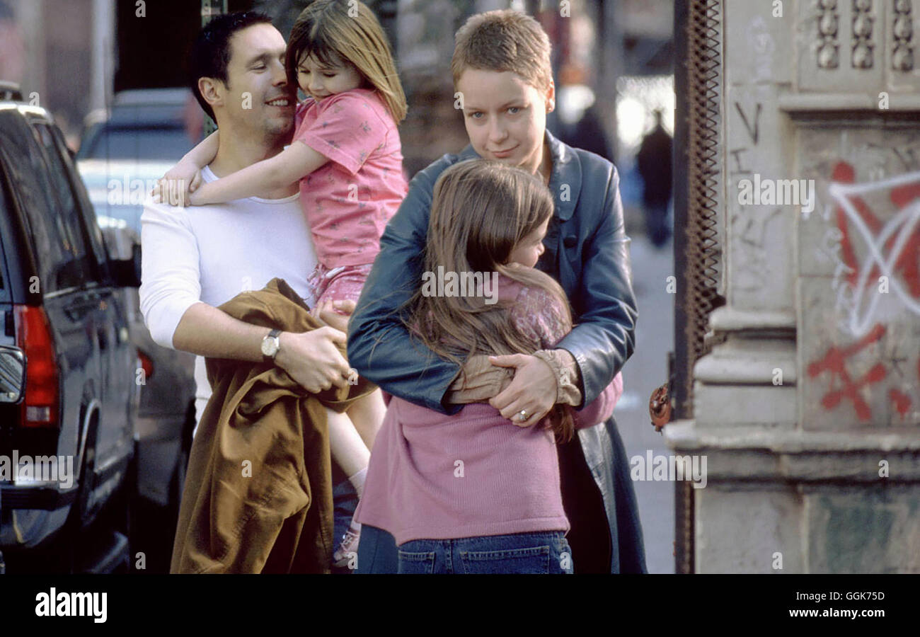 In america 2002 paddy considine hi-res stock photography and images - Alamy