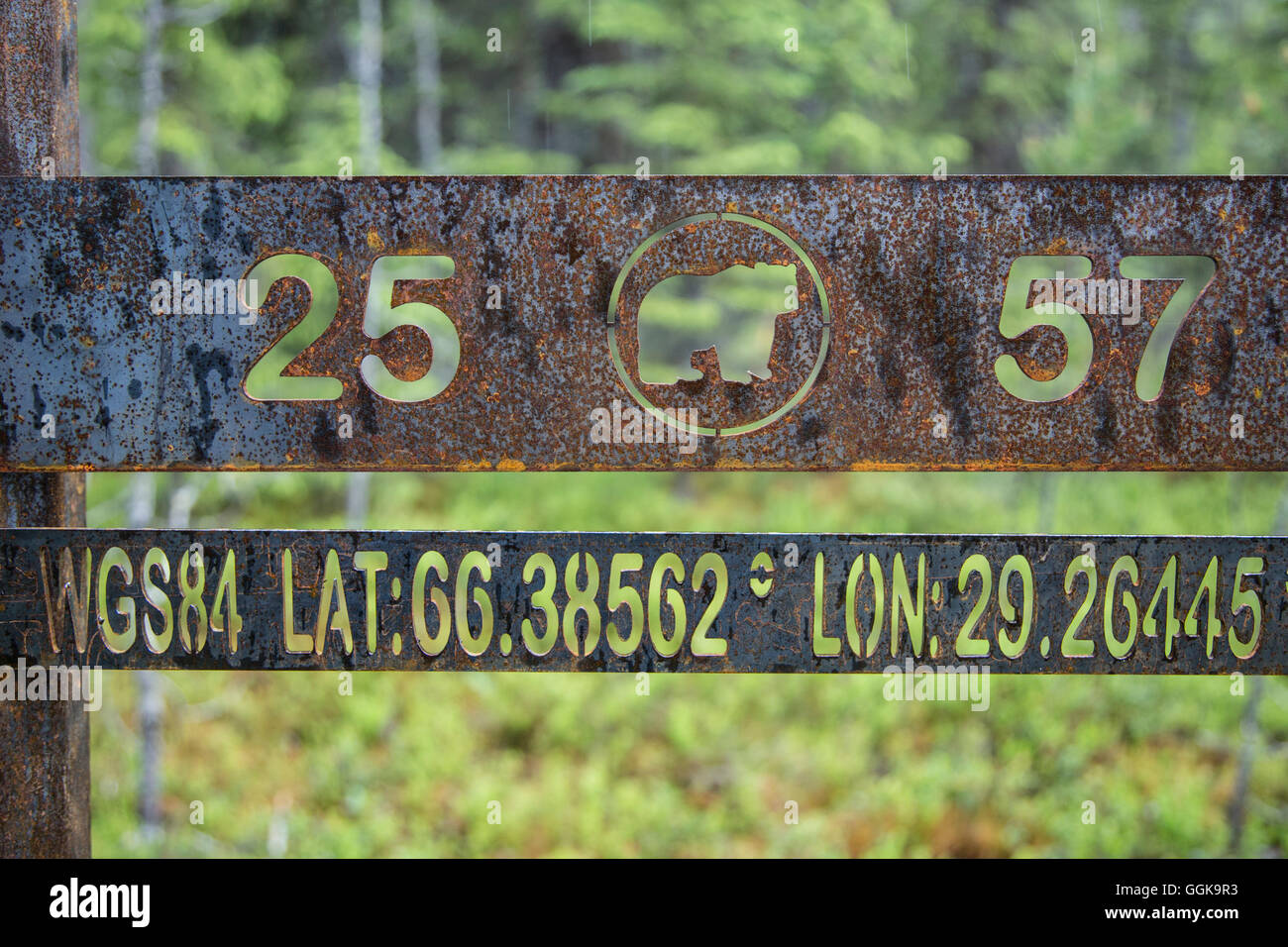Hiking trail symbol hi-res stock photography and images - Alamy