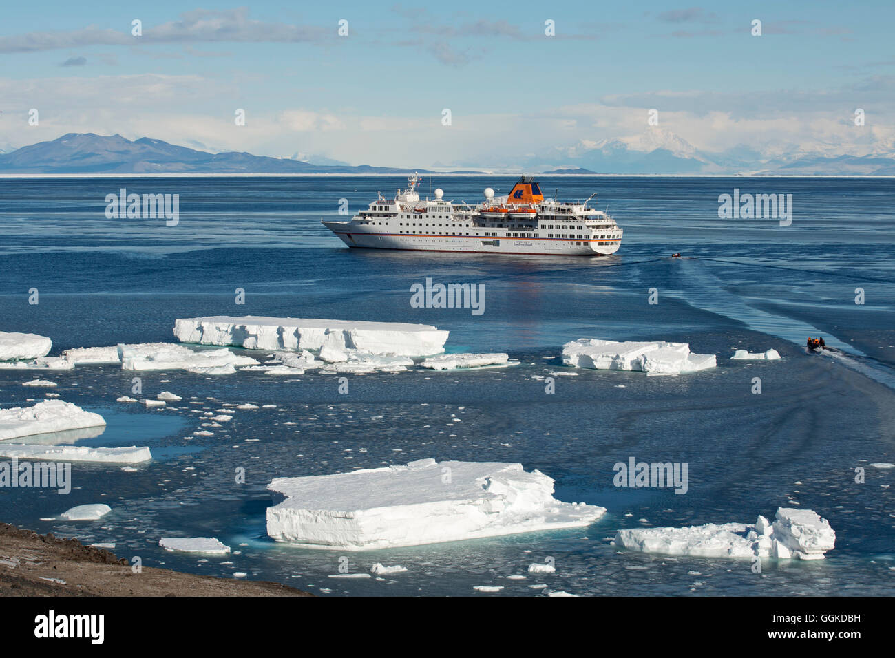 Expedition cruise ship MS Hanseatic (Hapag-Lloyd Cruises) in the bay of McMurdo Station, McMurdo Station, Ross Island, Antarctic Stock Photo
