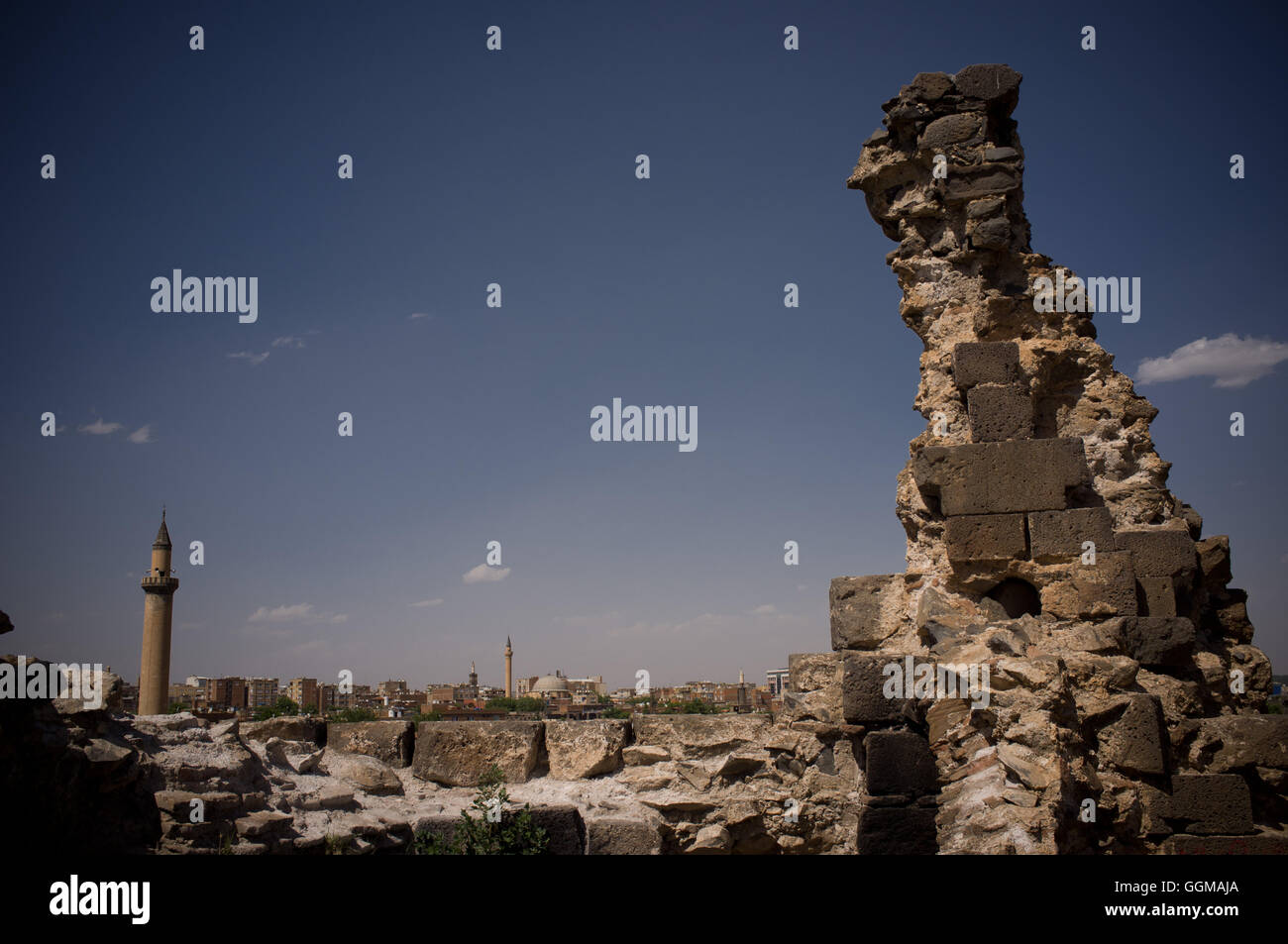 View of the city of Diyarbakır from the ruins of the ancient walls in the Turkish Kurdistan, Turkey. © Jordi Boixareu Stock Photo