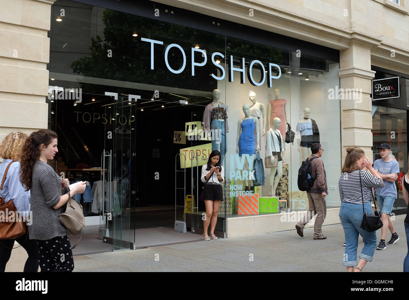 Topshop bath hi-res stock photography and images - Alamy