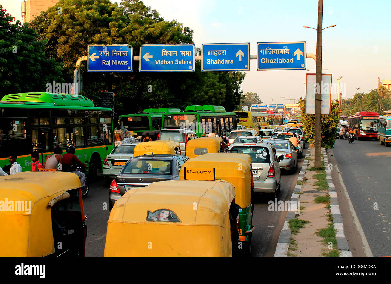 vehicles stuck in traffic jam in Delhi, India Stock Photo