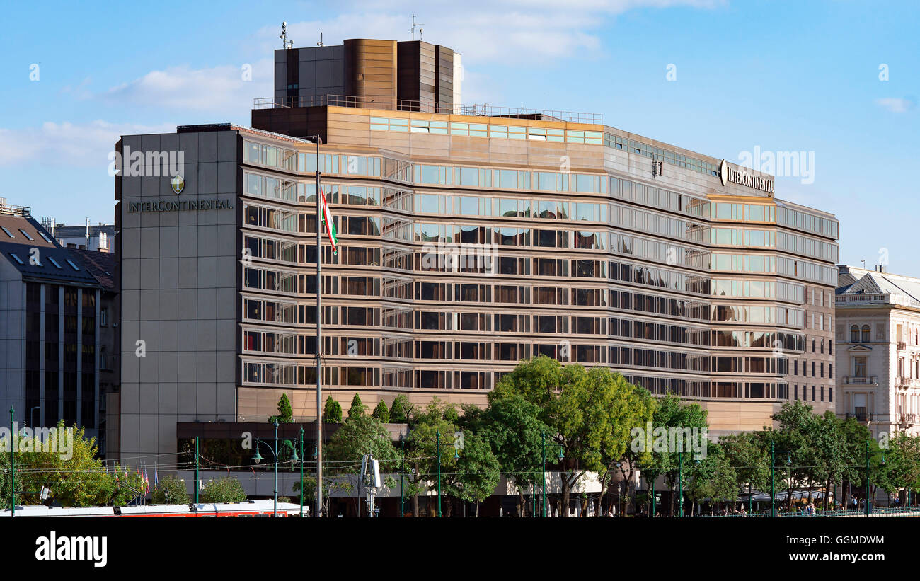 The Intercontinental hotel on the banks of the River Danube in Budapest. Stock Photo