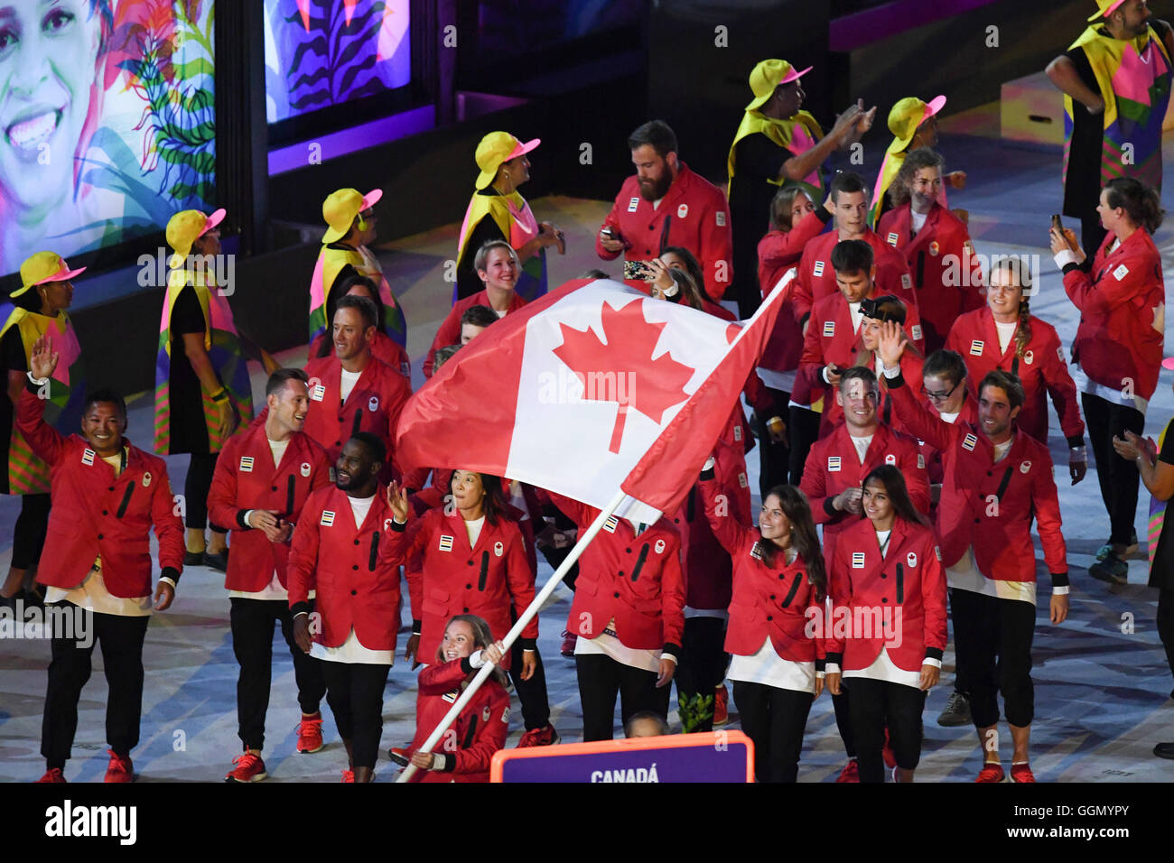 Rio de Janeiro, Brazil. 5th Aug, 2016. Flag bearer Rosannagh Maclennan