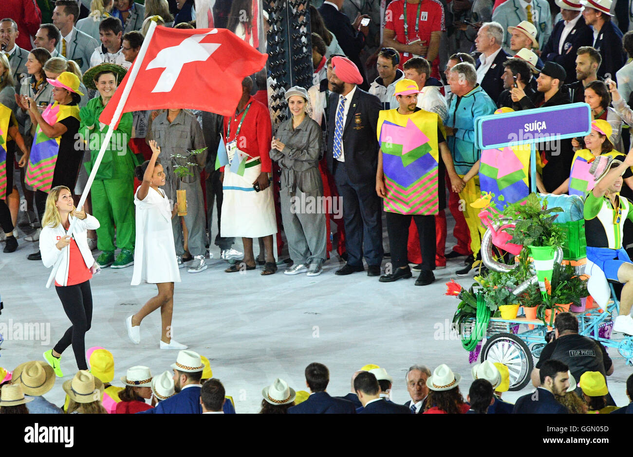 Rio de Janeiro, Brazil. 5th Aug, 2016. Flag bearer Giulia Steingruber