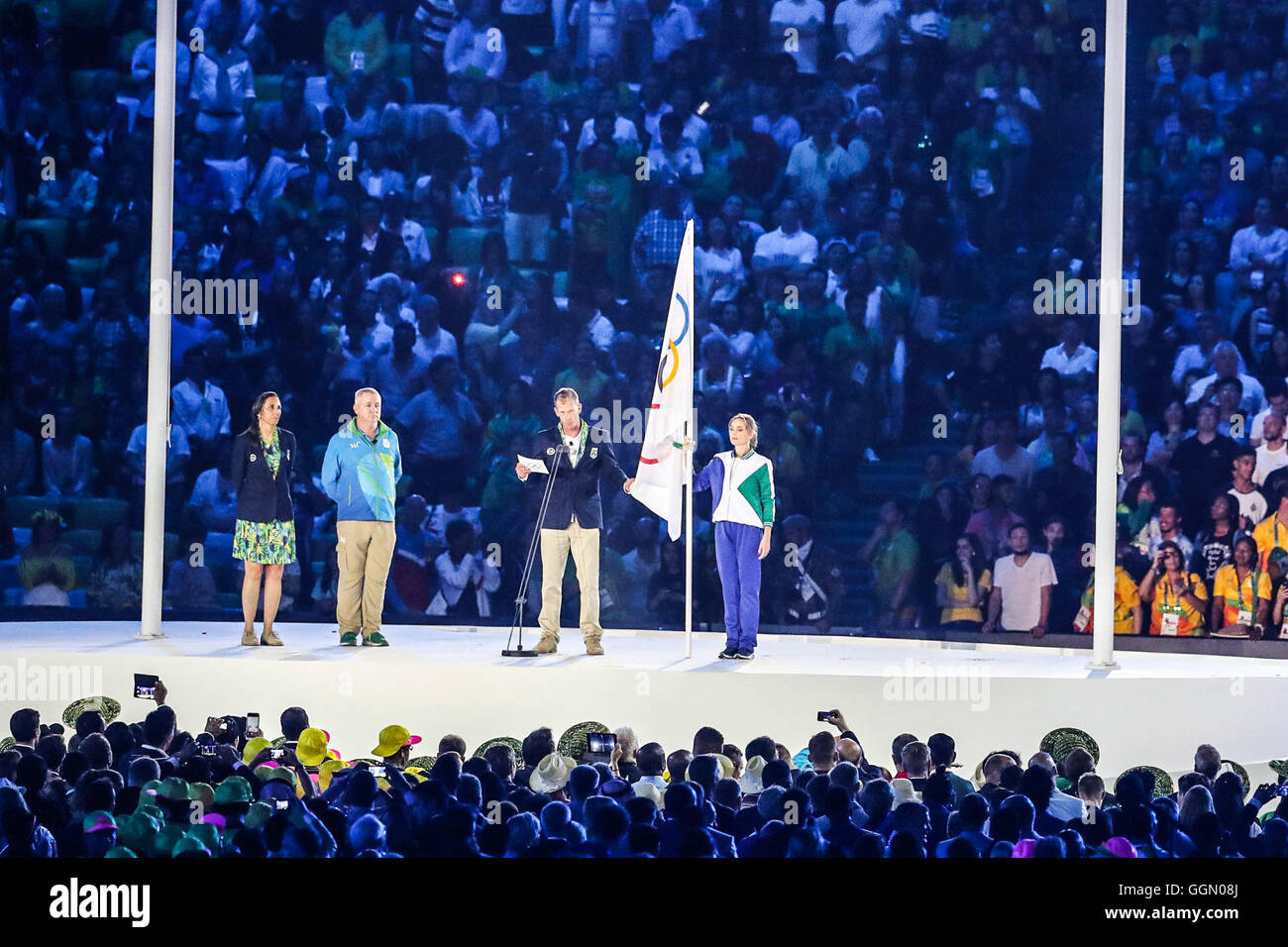 Rio de Janeiro. 5th Aug, 2016. OPENING OF THE RIO 2016 OLYMPICS - The athlete Robert Scheidt takes the oath of the athletes during the opening of the Rio 2016 Olympics held in the Maracana Stadium. (Photo: Andre Chaco/Fotoarena/Alamy Live News) Stock Photo