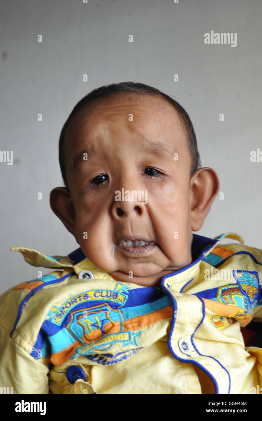Dhaka Bangladesh 6th August 2016 A 4 Year Old Boy Bayezid