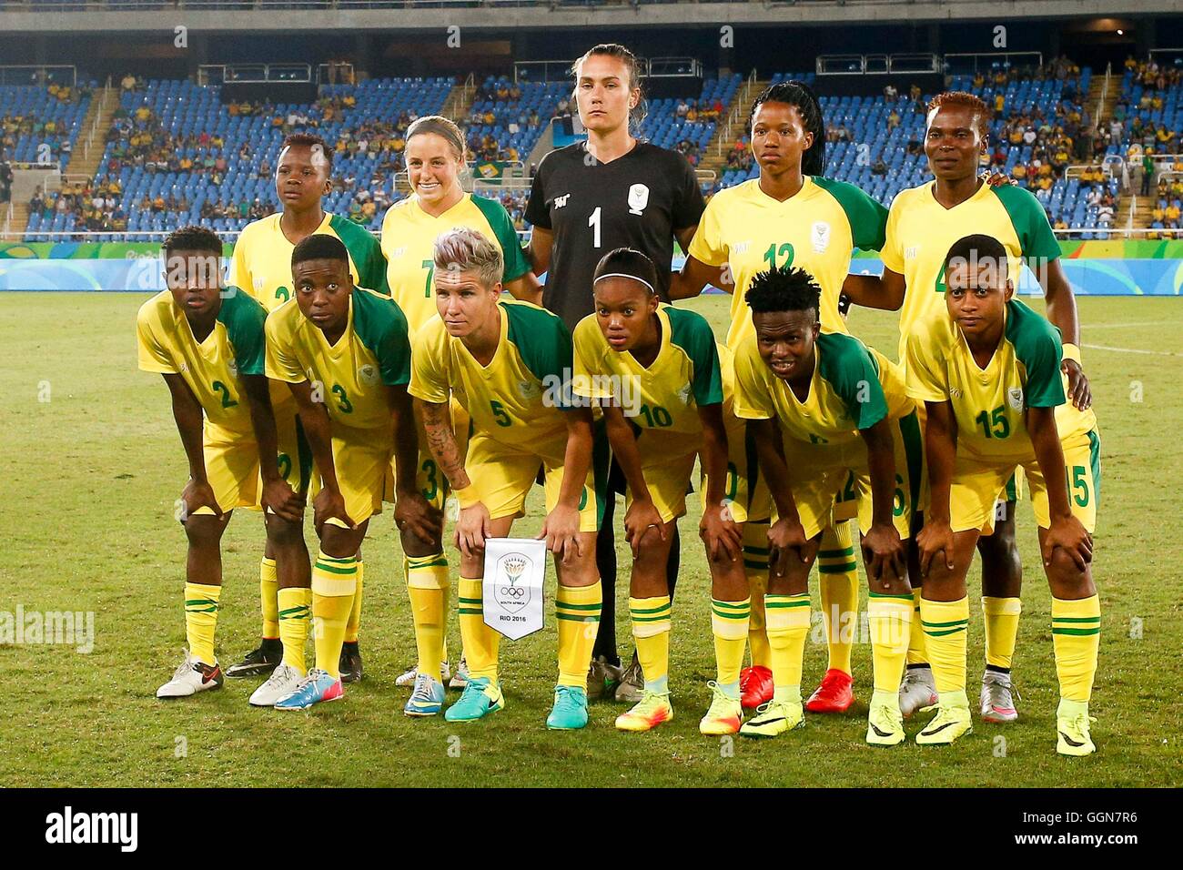 RIO DE JANEIRO, RJ - 06.08.2016: OLYMPICS 2016 FOOTBALL RJ - Selection of South Africa during the dispute between South Africa (AFS) and China (CHI) Group E of the Olympic Women&#39;s Foot oll of the Rio 2016 Olympic Games held in the Olympic Stadium in the host city Rio de Janeiro. (Photo: Marco Galvão/Fotoarena) Stock Photo