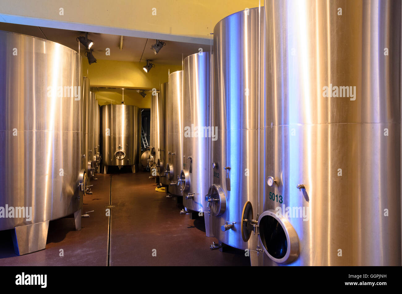 Langenlois: Loisum wine and cellar world : modern stainless steel wine barrel, Austria, Niederösterreich, Lower Austria, Waldvie Stock Photo