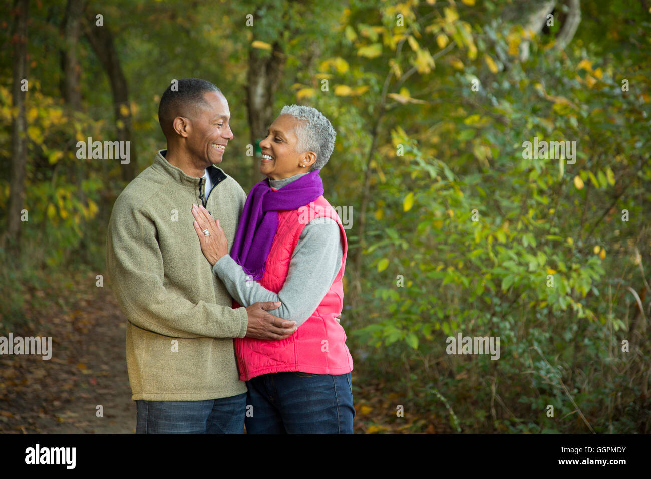 Couple holding hands walking hi-res stock photography and images - Alamy