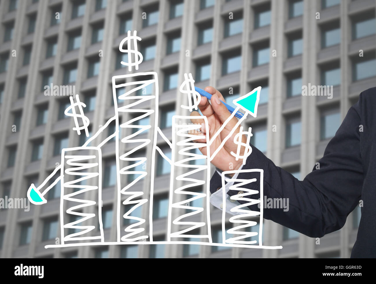 Hand of businessman drawing graphics a top point growing graph to ...
