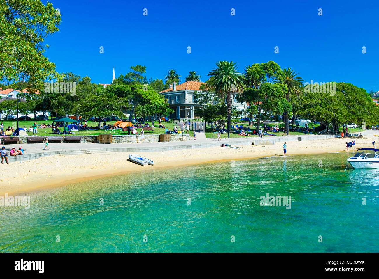 Watson Bay and Marine Parade in Vaucluse in Sydney on a clear sunny day with Dunbar House in the background Stock Photo