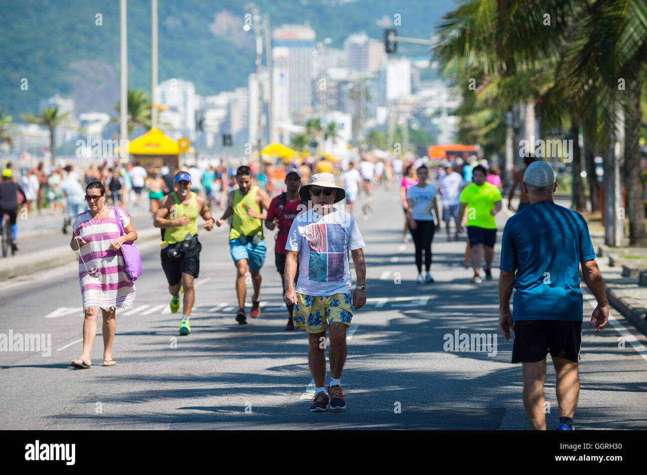 Rio de janeiro residents hi-res stock photography and images - Alamy