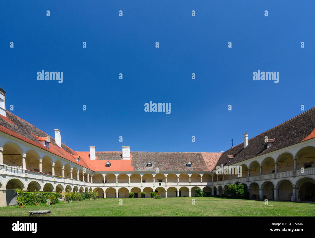 deutschkreutz-hi-res-stock-photography-and-images-alamy