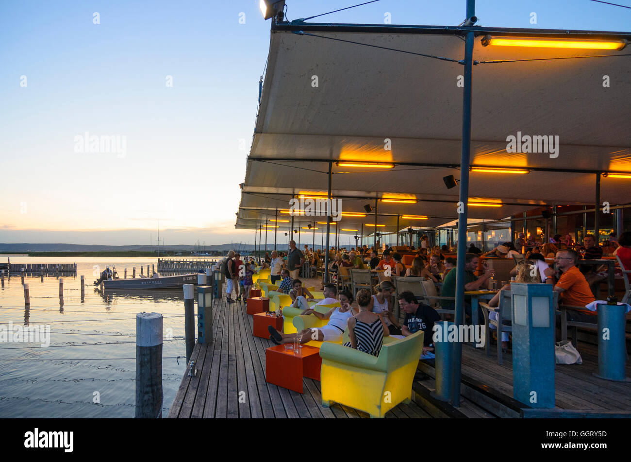 Neusiedl am See: Restaurant ' Mole West ' at Lake Neusiedl at sunset, Austria, Burgenland, Stock Photo