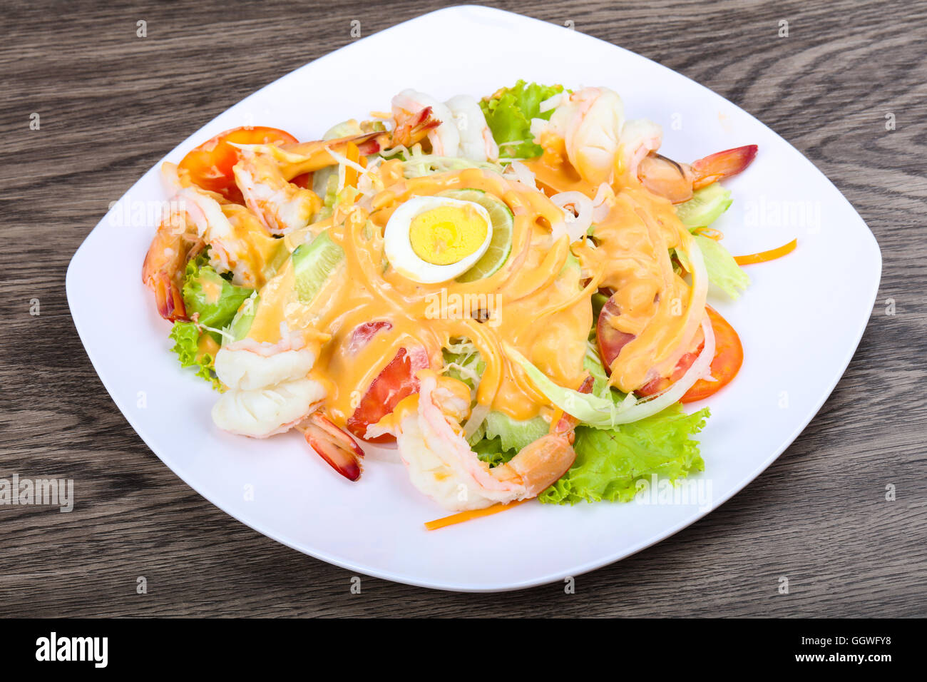 Shrimp cocktail with 1000 islands sauce and lime Stock Photo Alamy