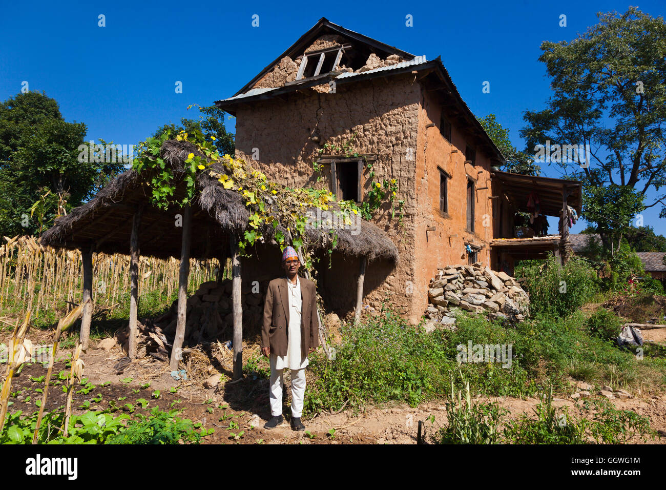 Earthquake damage house hi-res stock photography and images - Alamy