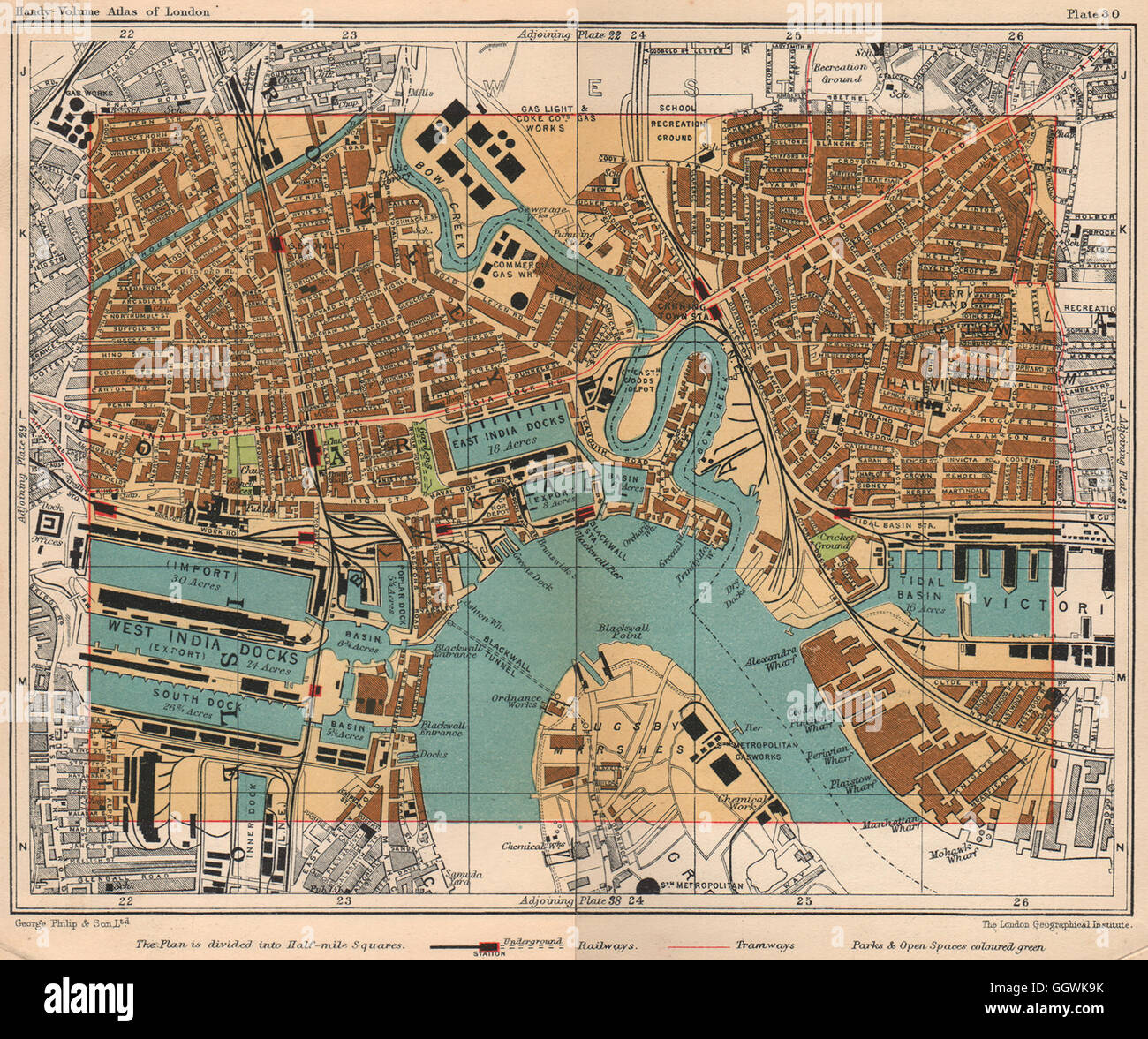 E LONDON. Canning Town Poplar Blackwall West India Docks Bromley, 1932 old map Stock Photo