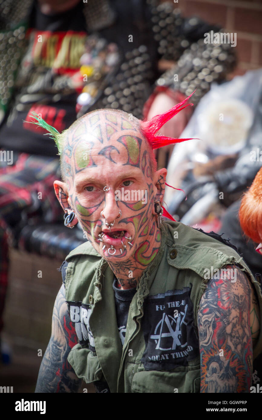a punk rock rebel rebelling rebellion Blackpool festival spike spiked spiky mohican mohawk hair hairstyle outlaw steampunk doc martens rock rocker Stock Photo