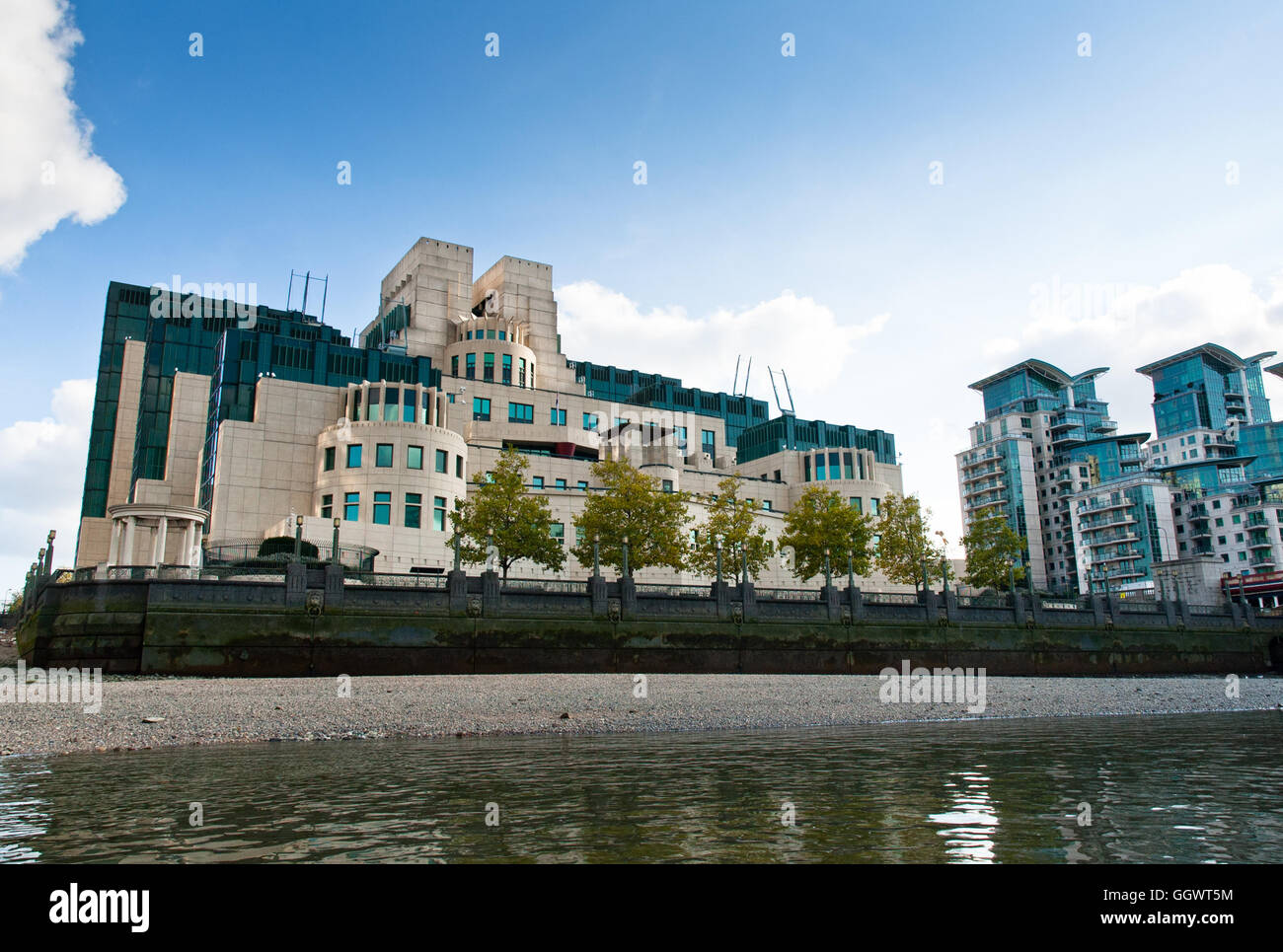 SIS or MI6 headquarters building at Vauxhall Cross viewed from the Thames River. It is located at 85 Albert Embankment, London Stock Photo