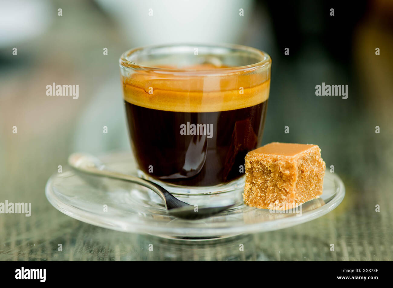 https://c8.alamy.com/comp/GGX73F/starting-the-day-with-a-freshly-brewed-or-made-cup-of-strong-refreshing-GGX73F.jpg