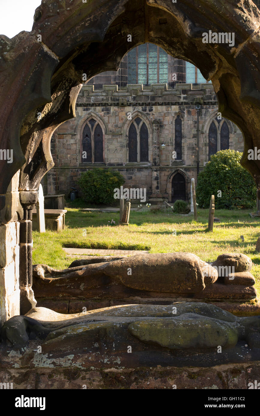 UK, England, Cheshire, Astbury, St Mary’s Church, ancient Venables family canopied tomb in Churchyard Stock Photo