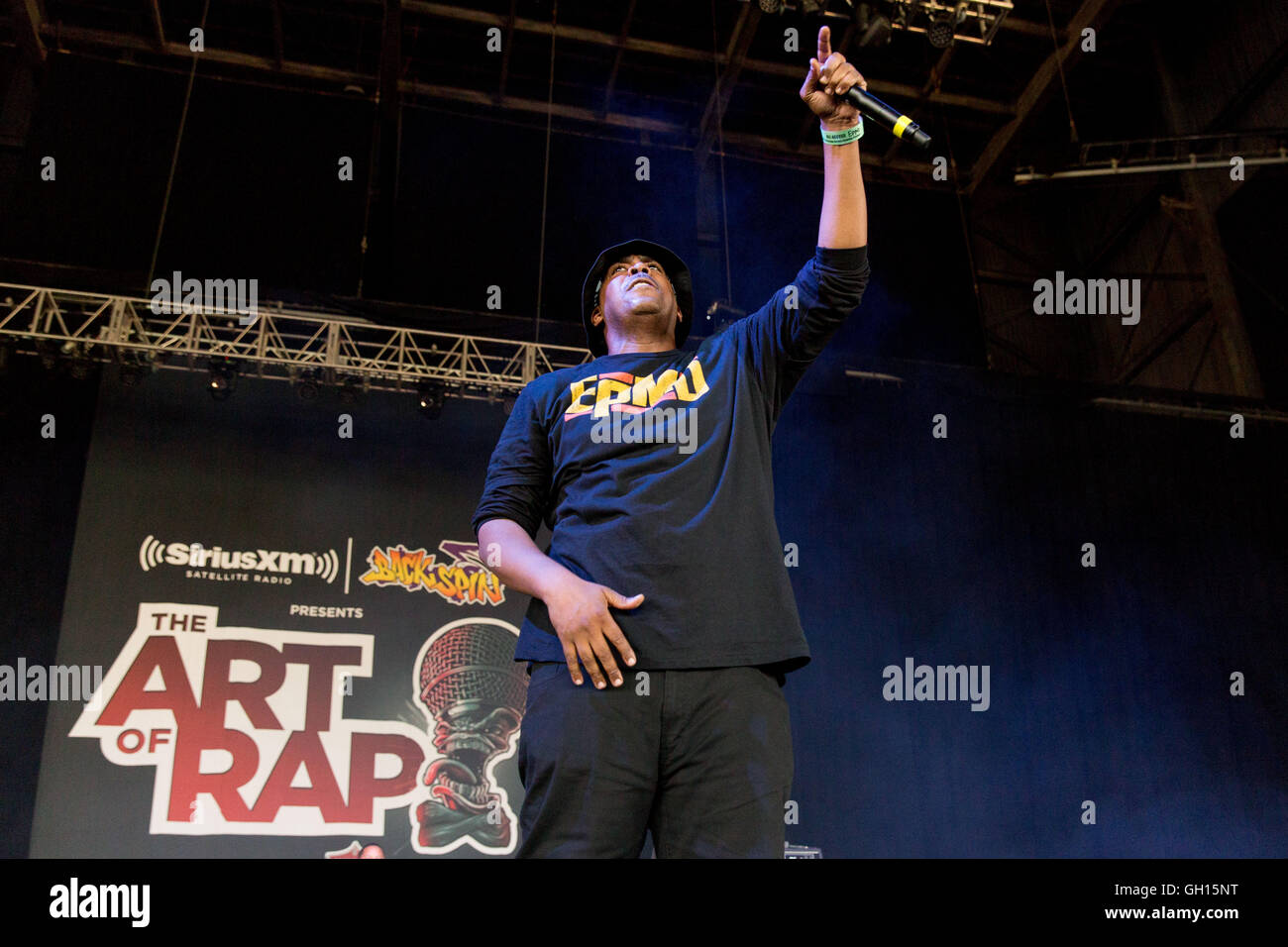 Tinley Park, Illinois, USA. 5th Aug, 2016. of EPMD performs live at Hollywood Casino Amphitheater during the Art of Rap Festival in Tinley Park, Illinois © Daniel DeSlover/ZUMA Wire/Alamy Live News Stock Photo