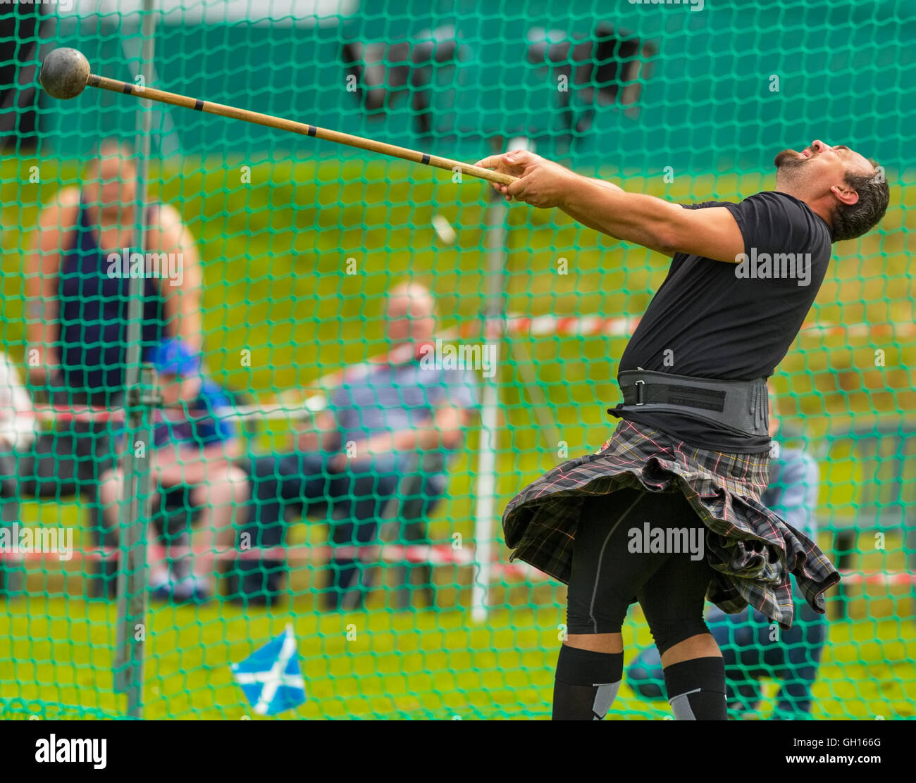 Scottish highland games hammer hires stock photography and images Alamy