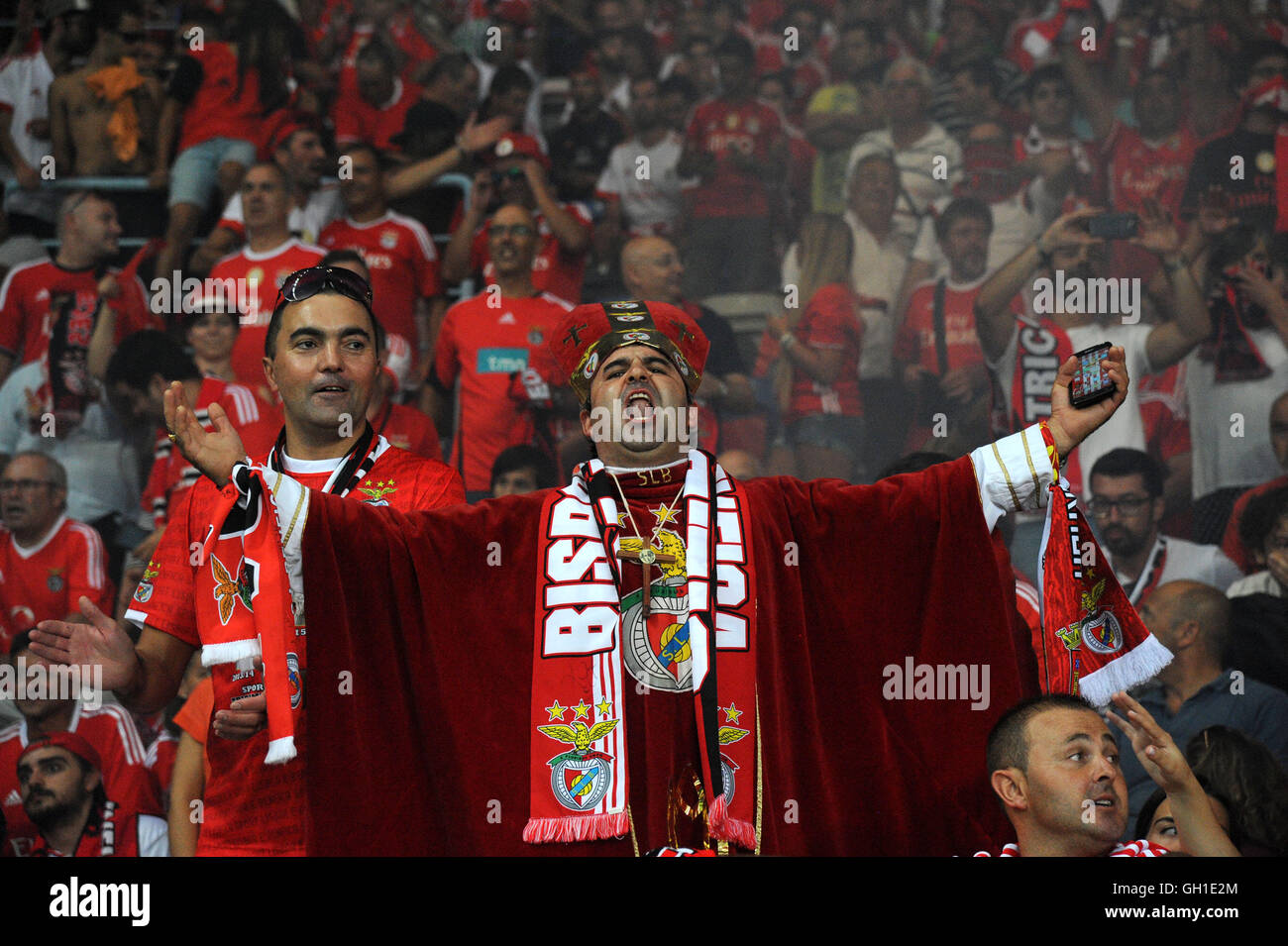 SL Benfica's fans celebrate their team's victory over SC Braga in the Supertaca Candido Oliveira football match in Aveiro, Portugal Stock Photo