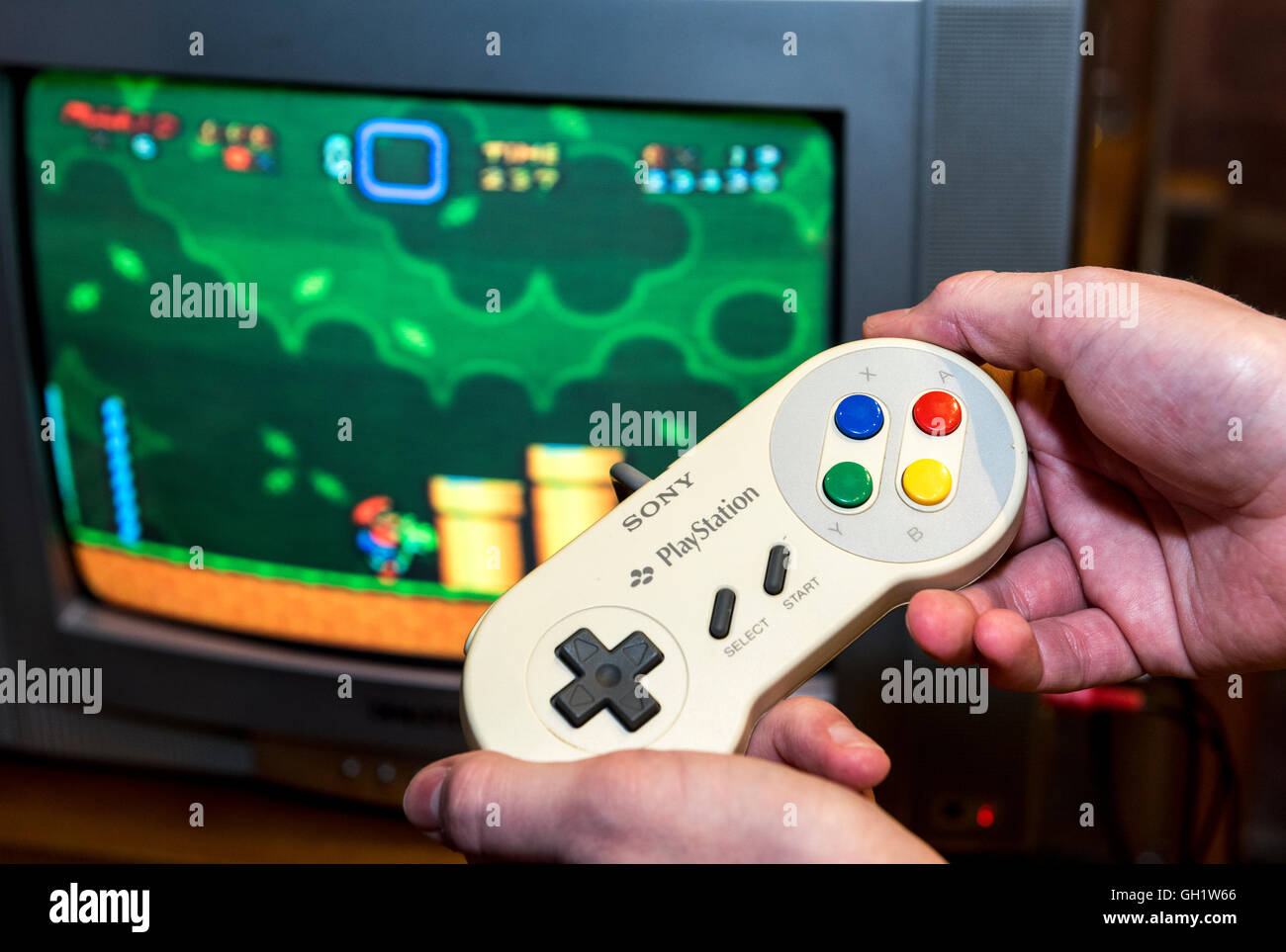 Page 3 Snes High Photography and Images - Alamy