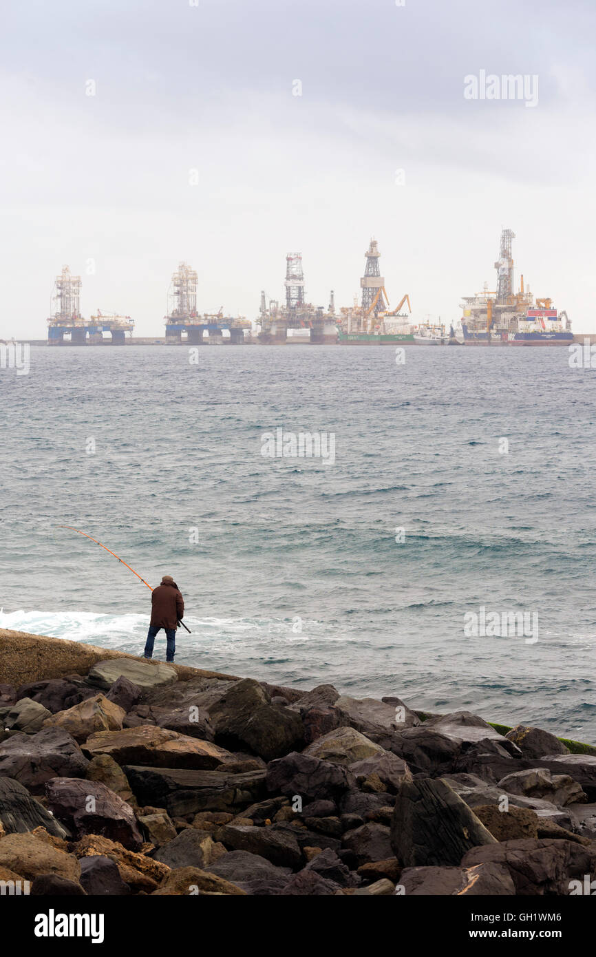 LAS PALMAS DE GRAN CANARIA, SPAIN - JULY 31, 2016: Boats for conducting hydrocarbon exploration wells in deep waters in the Atla Stock Photo