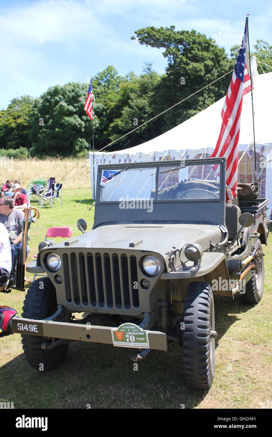 World war 2 jeep hi-res stock photography and images - Alamy