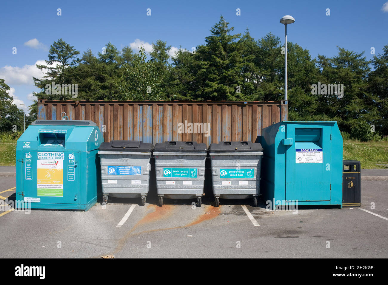 Clothes recycling bins hires stock photography and images Alamy