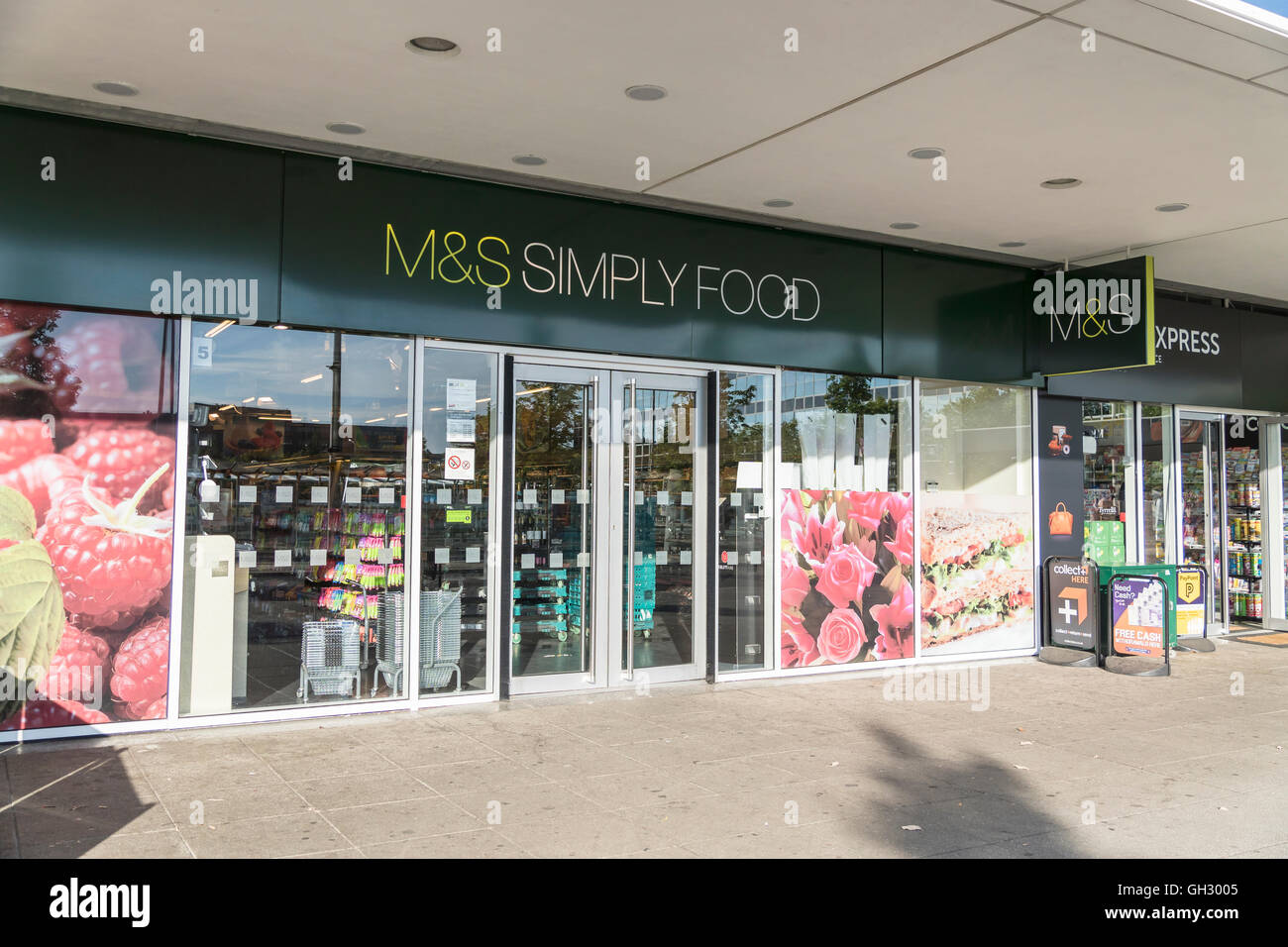 M&S simply food shop in Milton Keynes Stock Photo Alamy