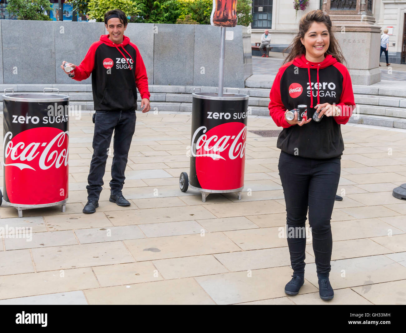 Coca cola zero sugar hi-res stock photography and images - Alamy