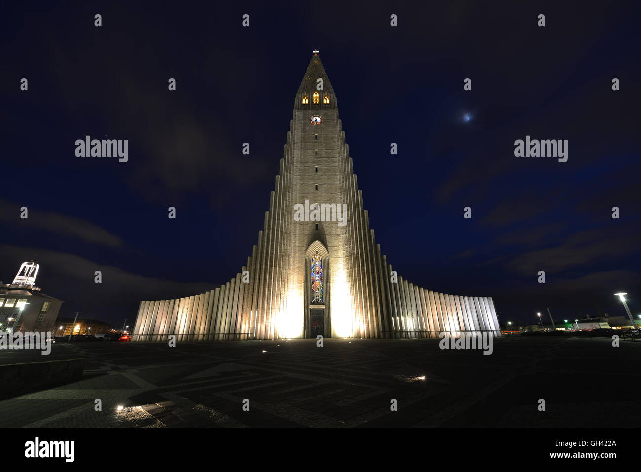 Hallgr mskirkja Church At Night Reykjavik Iceland Stock Photo Alamy hallgr-mskirkja-church-at-night-reykjavik-iceland-stock-photo-alamy