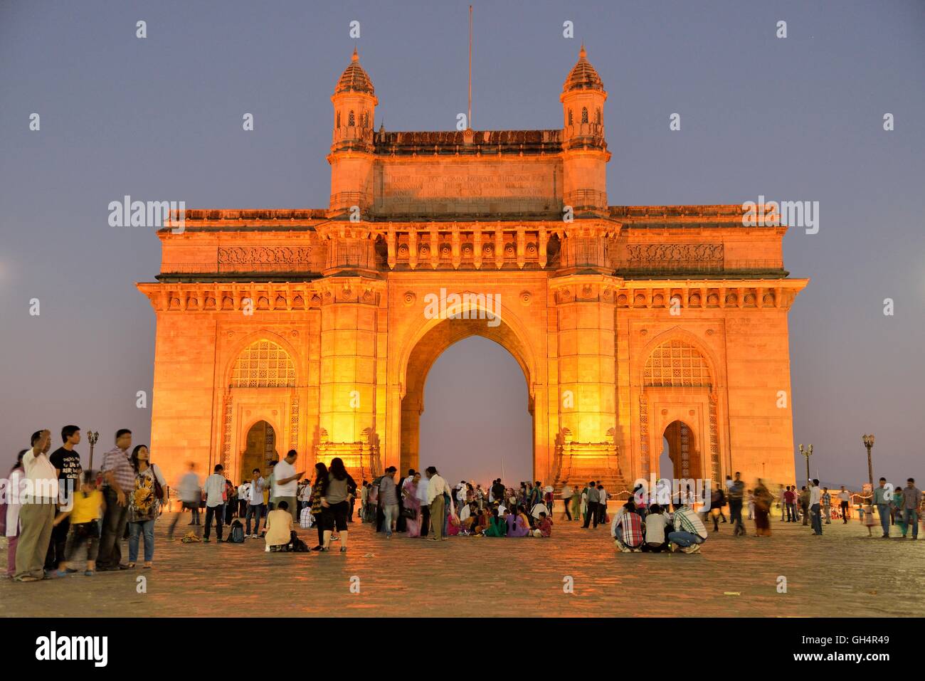 geography / travel, India, gateway of India, landmark of Mumbai, built to the remembrance at the visitation of king George V. and of his woman Mary 1911, Mumbai, Maharashtra, Asia, Additional-Rights-Clearance-Info-Not-Available Stock Photo