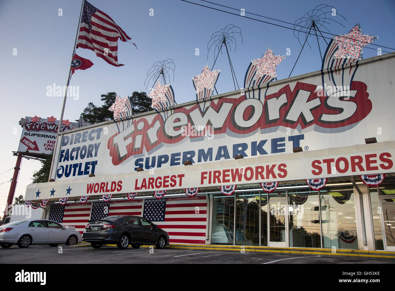A store selling fireworks in Knoxville, Tennessee Stock Photo Alamy