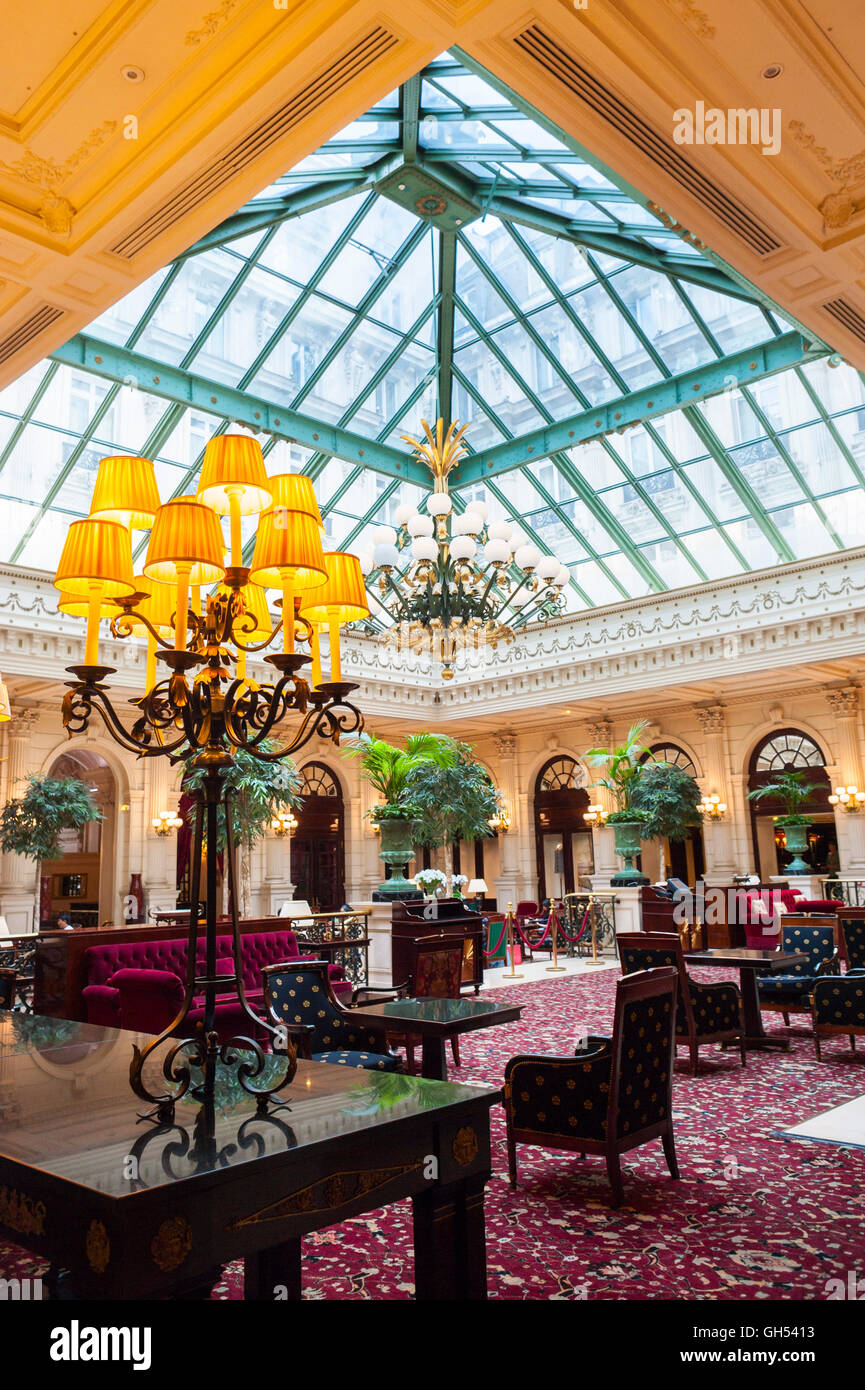 Paris, France, commercial Interiors, Bar, Cafe, Lounge Room with Skylight, 'InterContinental Paris Le Grand Hotel'. Ornate Decor with Chandelier, scene Stock Photo