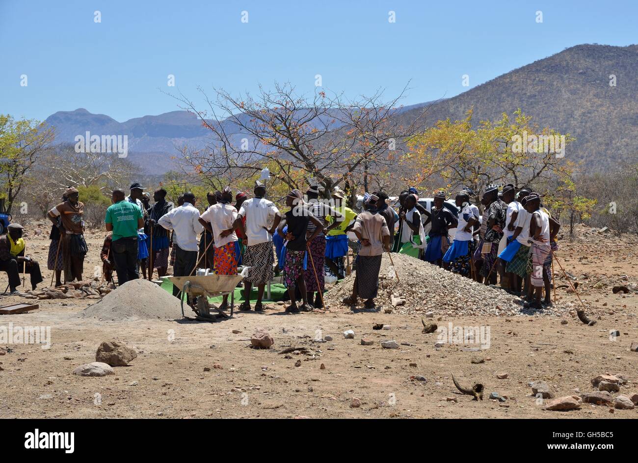 Himba men hi-res stock photography and images - Alamy