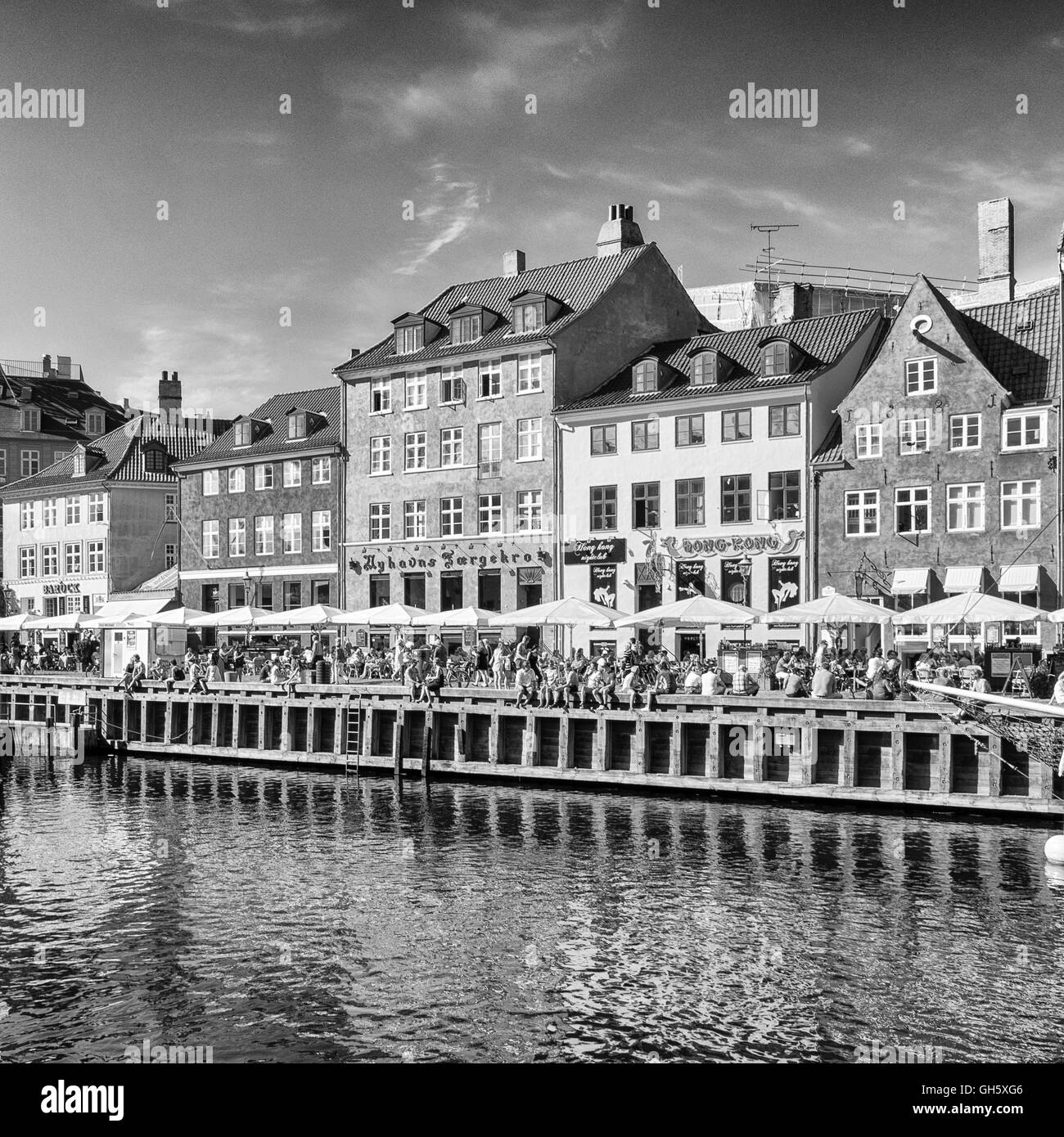 Copenhagen nyhavn sunshine Black and White Stock Photos & Images - Alamy