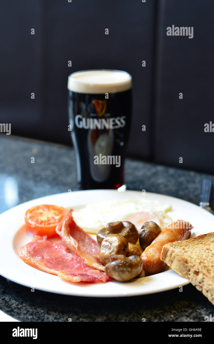 Guinness and fry up, Belfast Stock Photo