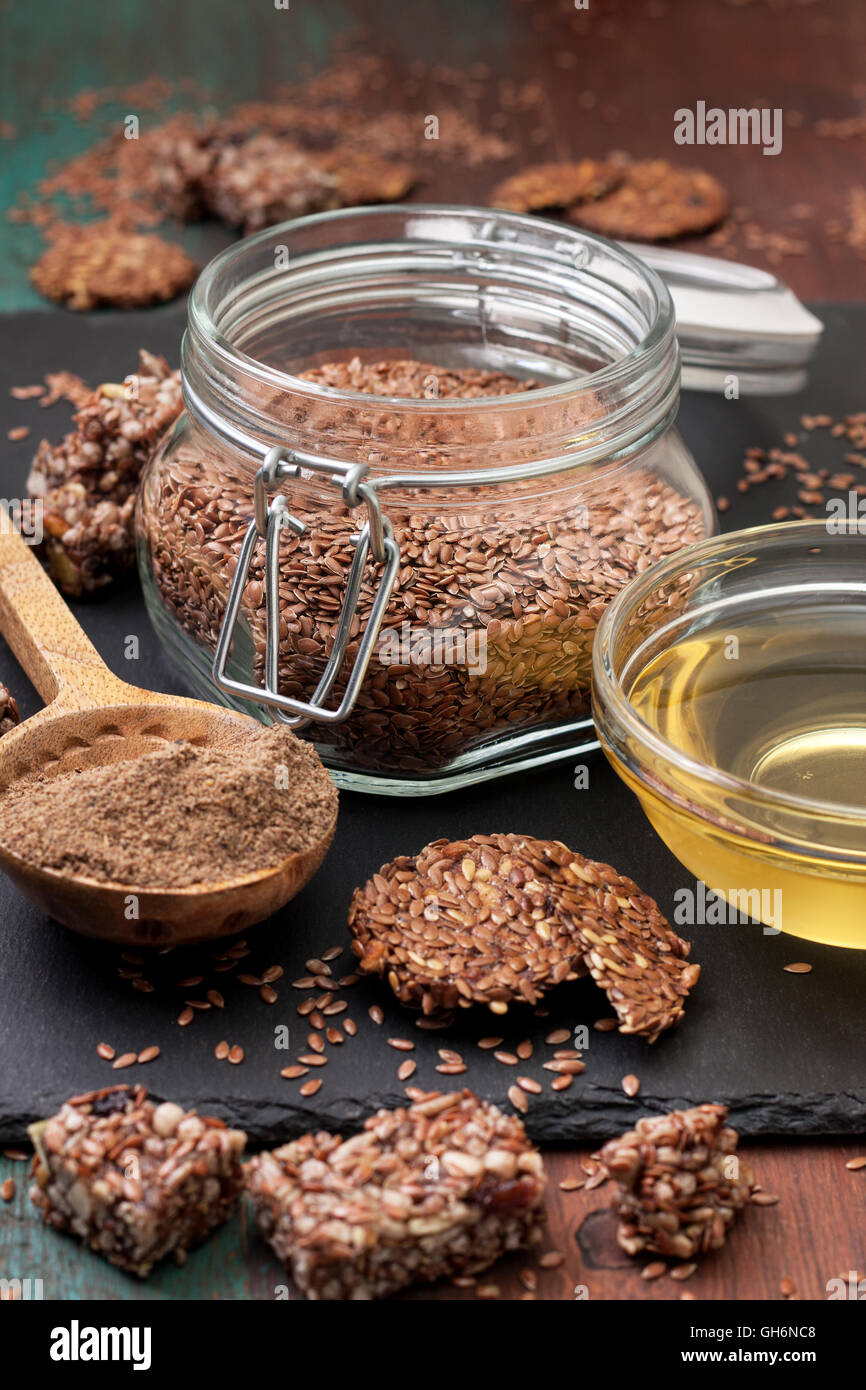 flax seeds and products thereof linseed oil, flax flour, energy bars and crackers from flax