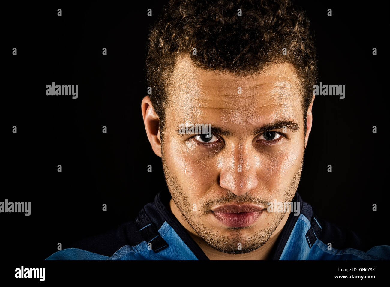 Eyes straight ahead hires stock photography and images Alamy