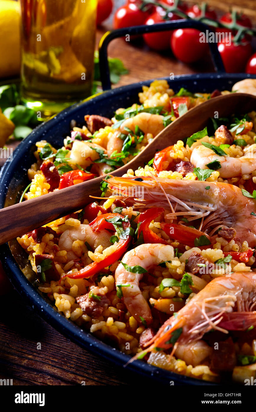 Smoked tiger prawns hires stock photography and images Alamy