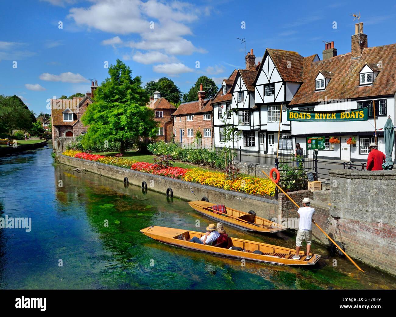 Canterbury, Kent, UK. Westgate Gardens / River Stour. Starting point for tourist boating trips by punt Stock Photo
