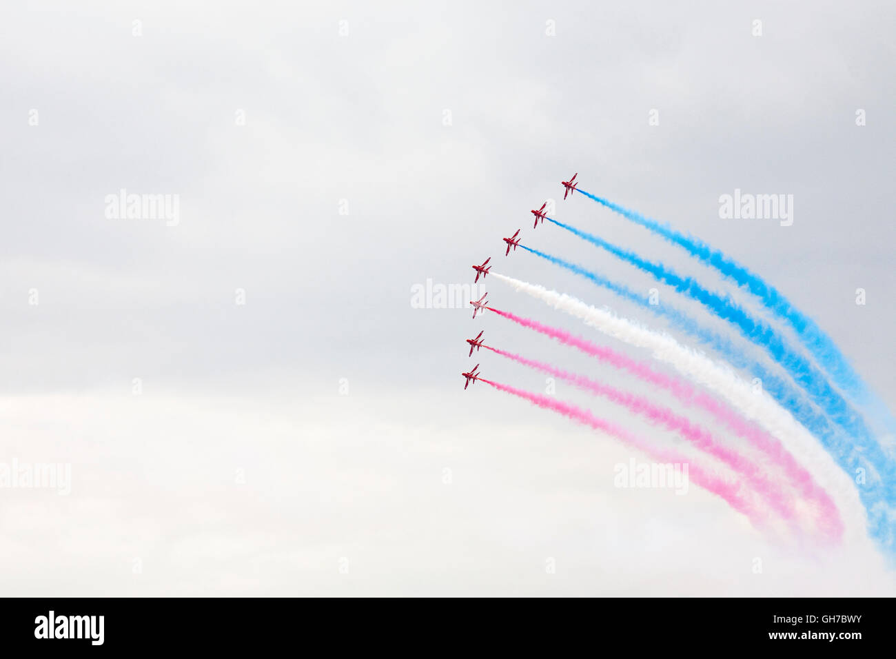 the red arrows flying display team in formation in the skies over britain uk Stock Photo