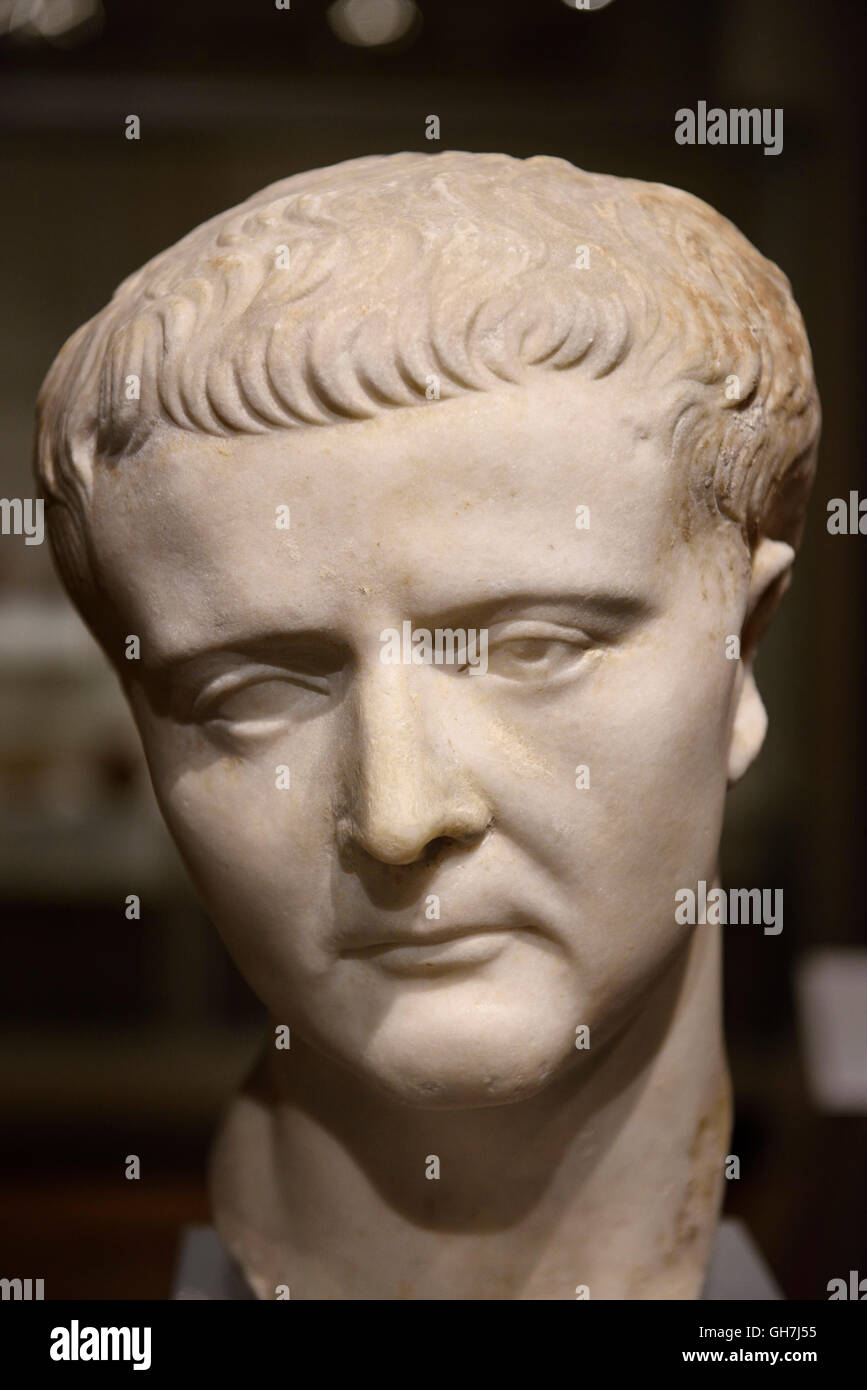 Second roman emperor hi-res stock photography and images - Alamy