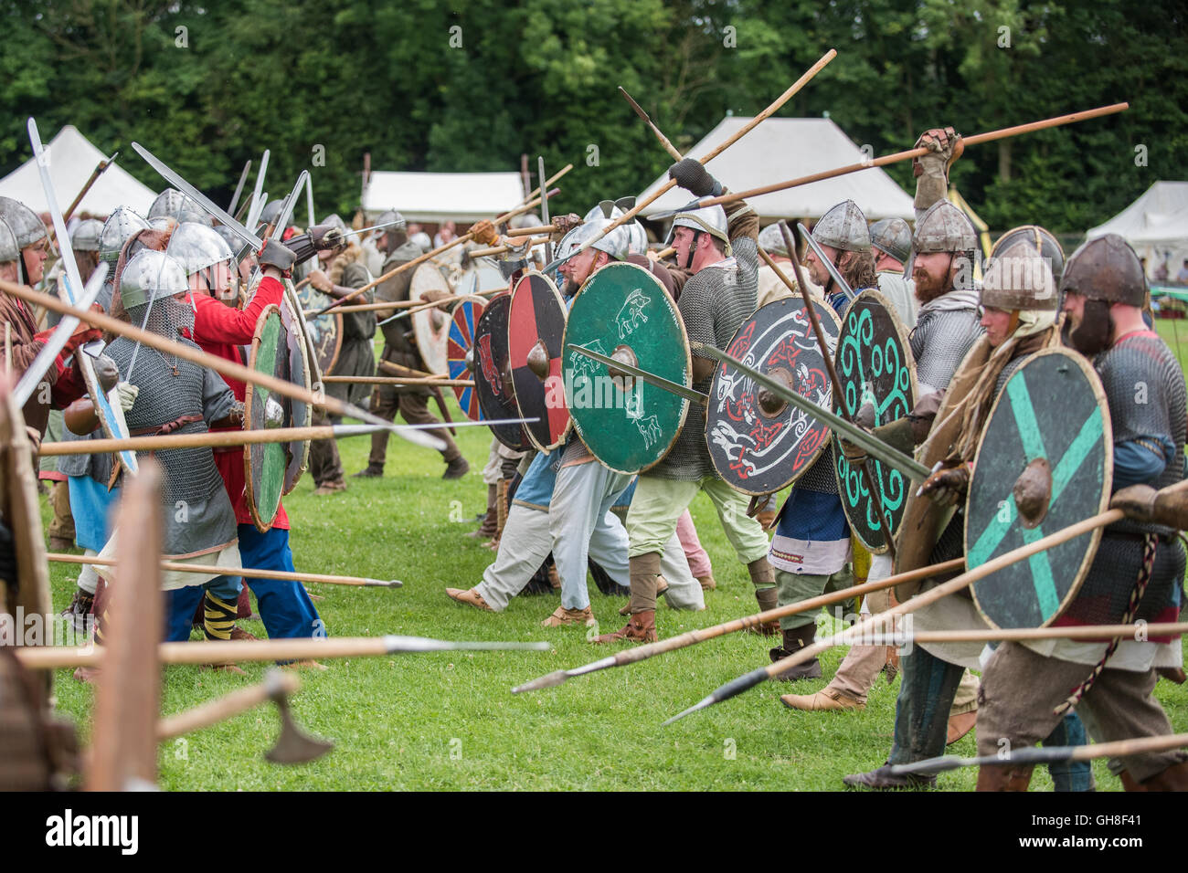 Viking battle reenactment. Shield walls clash Stock Photo Alamy